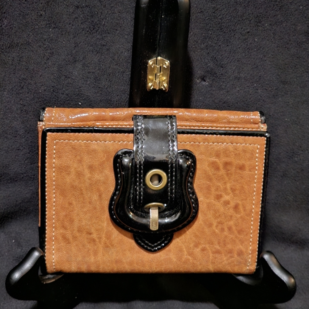 (RARE, VINTAGE, PRE-OWNED) FENDI LEATHER BIFOLD WALLET